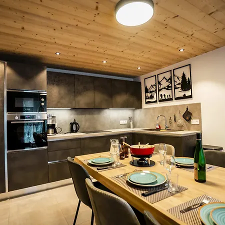 Neuf 3* Pour 6 Pers., Terrasse, Parking, Proche Centre Et Remontees, - Fr-1-676-192 Apartment