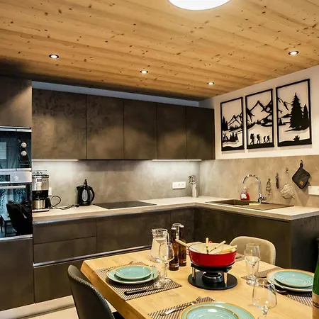 Neuf 3* Pour 6 Pers., Terrasse, Parking, Proche Centre Et Remontees, - Fr-1-676-192 Apartment *
